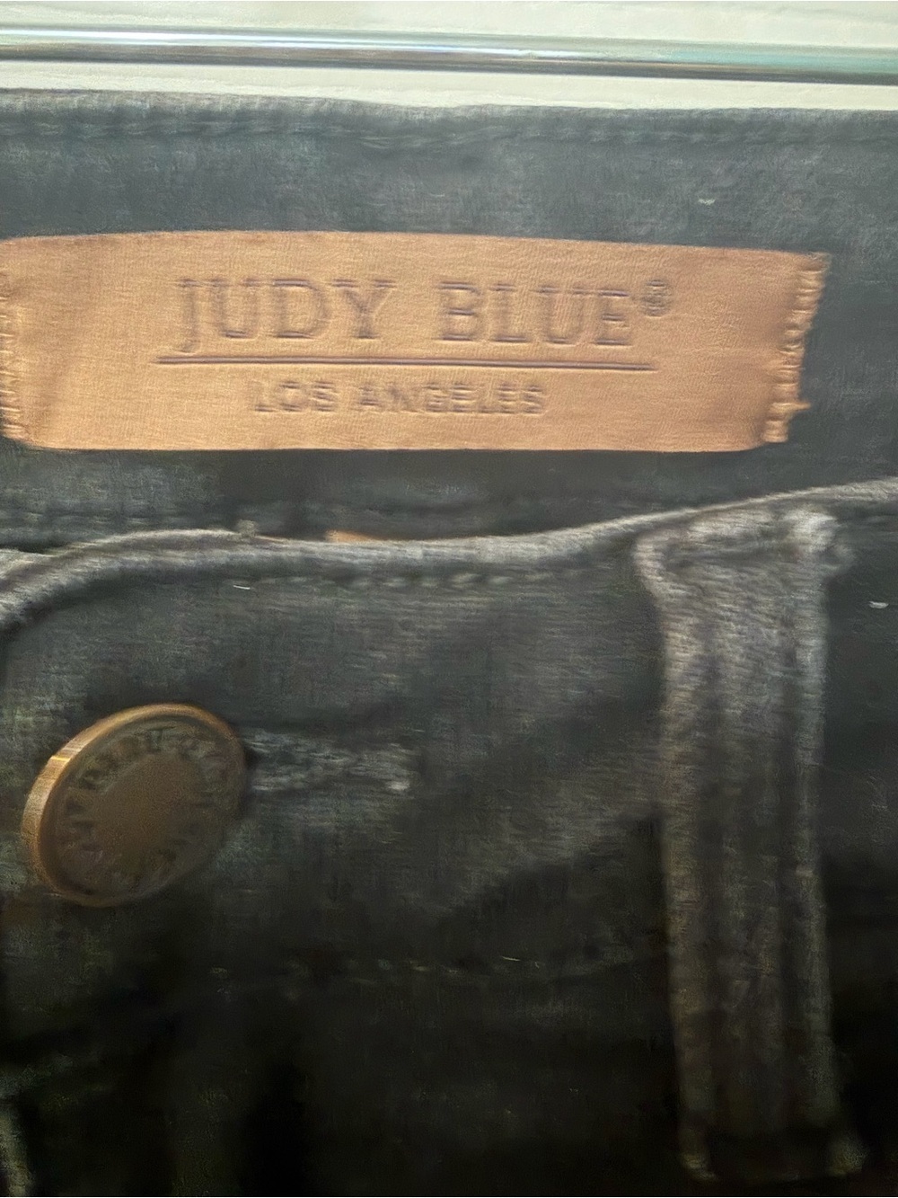 Judy Blue Straight Fit Wide Leg Black Jeans
Sz 25 - Picture 2 of 9